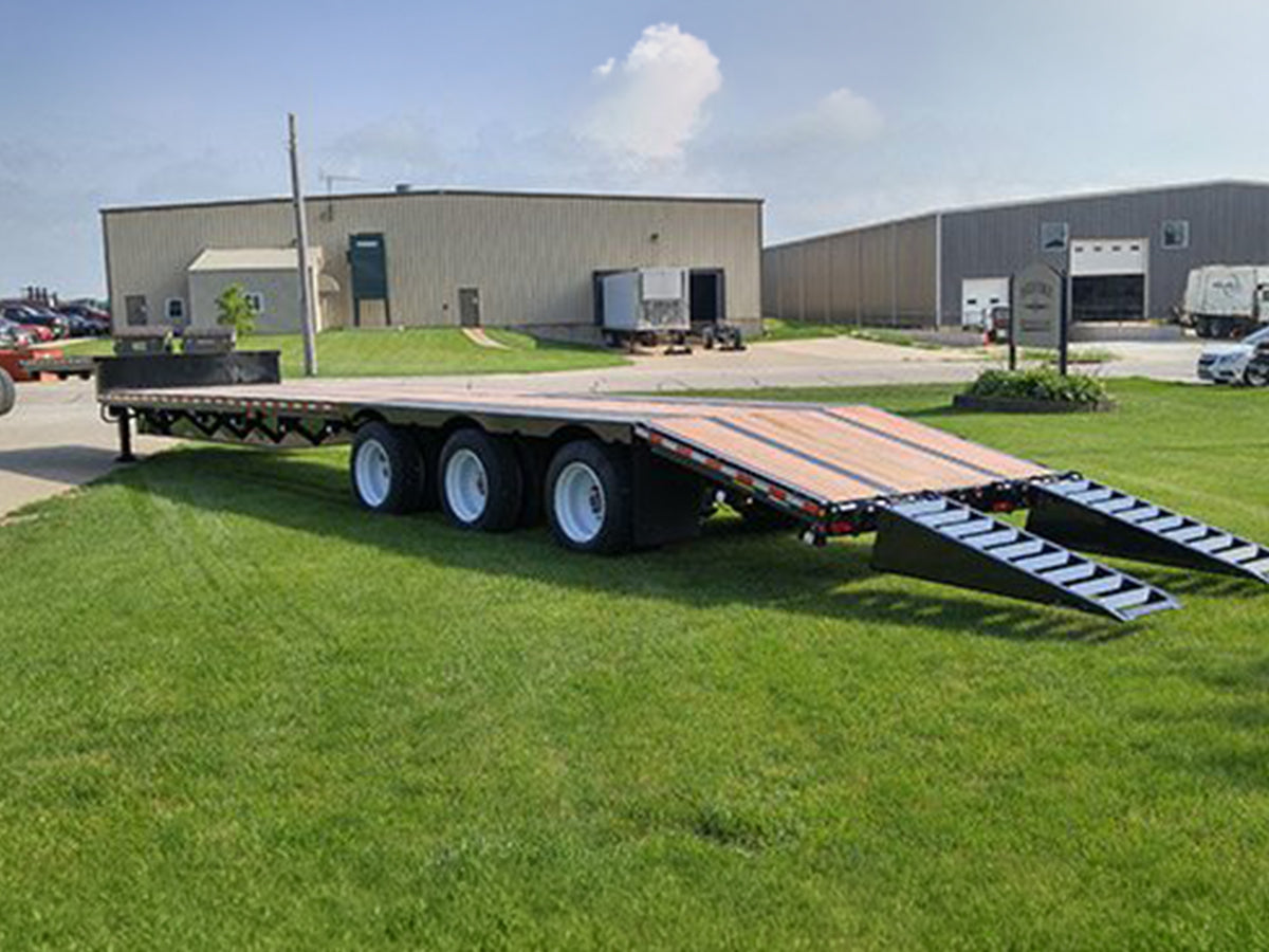 Behnke Semi-Style Ramp Trailer