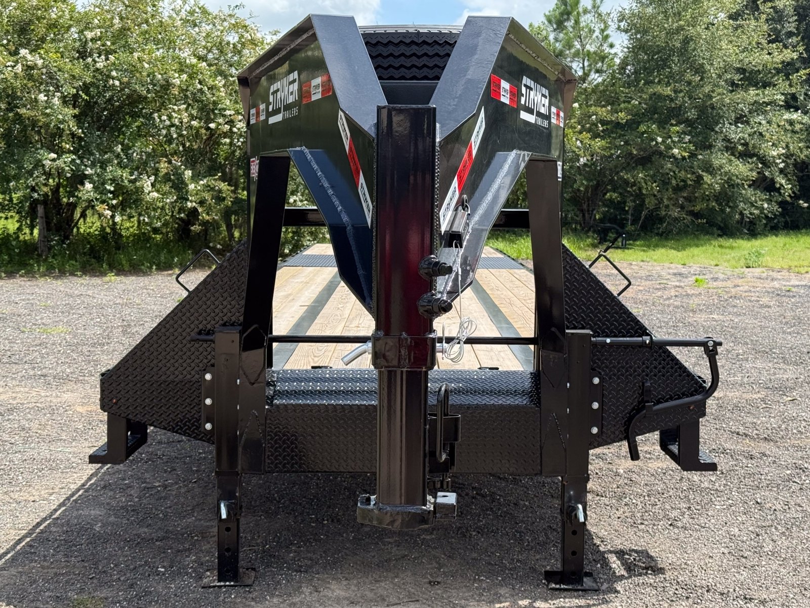 Stryker Hotshot Elite Non - CDL (2) 10k Axles 18ply tires De - Rated 12k GVWR - Stryker Dealership Group