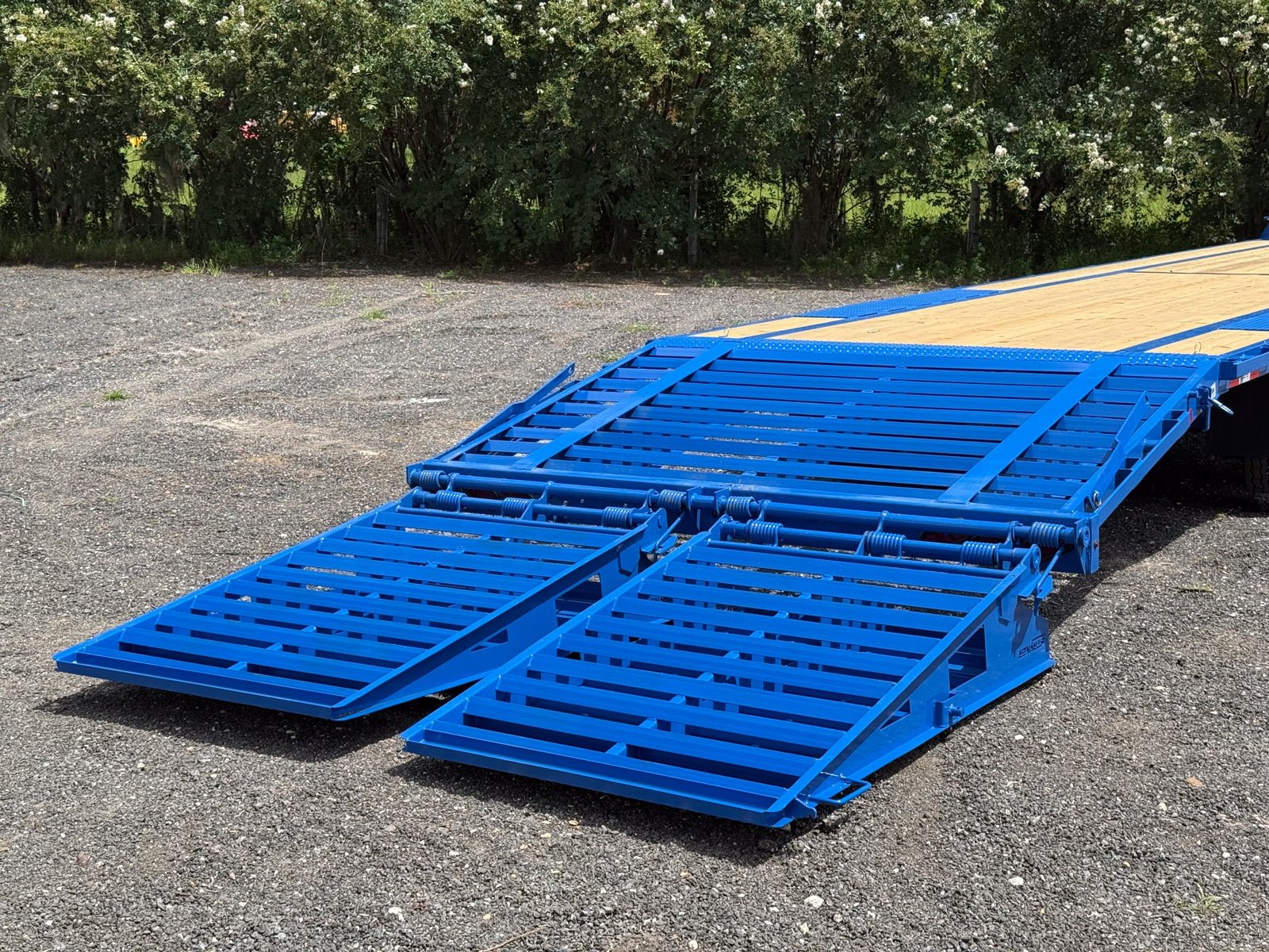 Stryker Single Wheel Deckover Trailer - Stryker Dealership Group