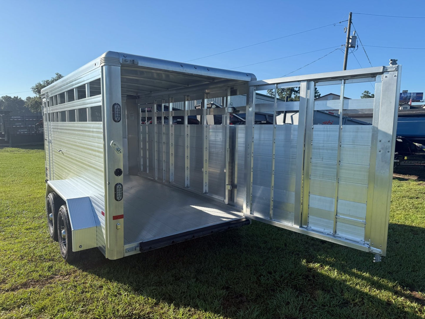 Sundowner Stockman Express Bumper Pull Livestock Trailer - Stryker Dealership Group
