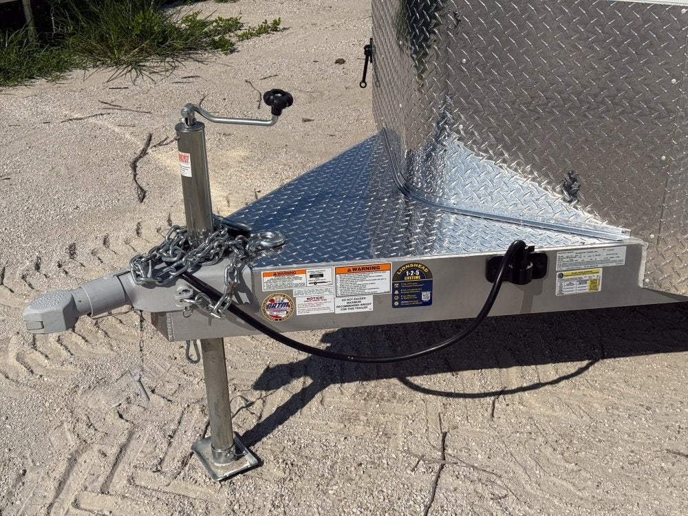 Sundowner 2 Horse Charter SE - White - (2) 3500lb Axles - 2 Horse - Horse Trailers - TrailerSwap