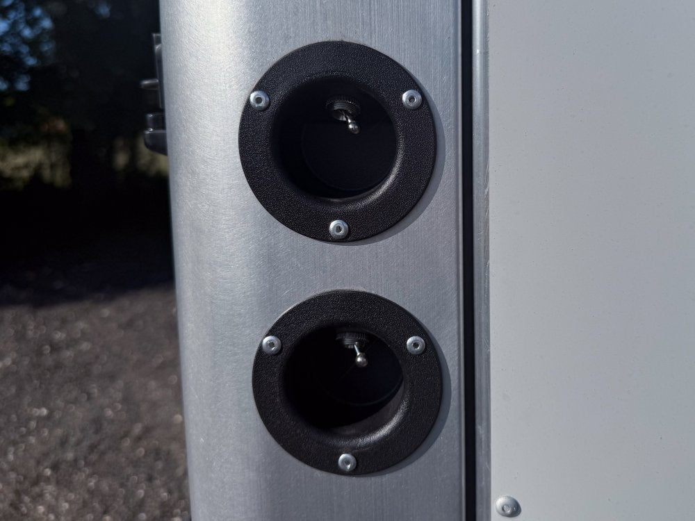 Sundowner 2 Horse Super Sport - White - Porch Lights - 2 Horse - Horse Trailers - TrailerSwap