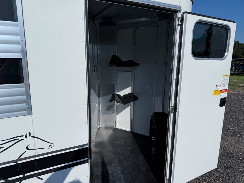 Sundowner 2 Horse Super Sport - White - Porch Lights - 2 Horse - Horse Trailers - TrailerSwap