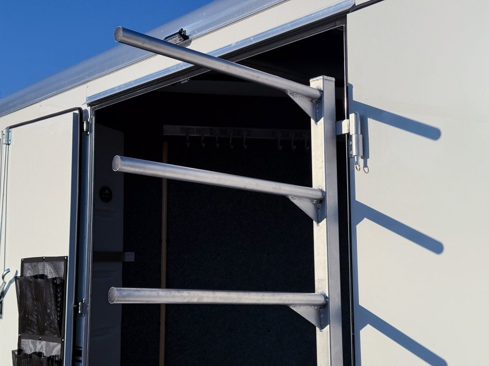 Sundowner Super Tack 3 Horse w/ Large Tack Room and Water Tank - White (2) 5,200lb Axles - 3 Horse - Horse Trailers - TrailerSwap