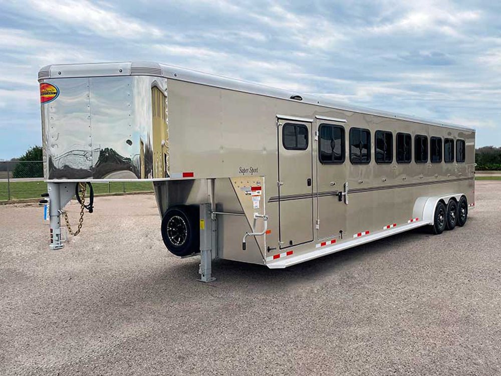 Super Sport Gooseneck Horse Trailer - Stryker Dealership Group
